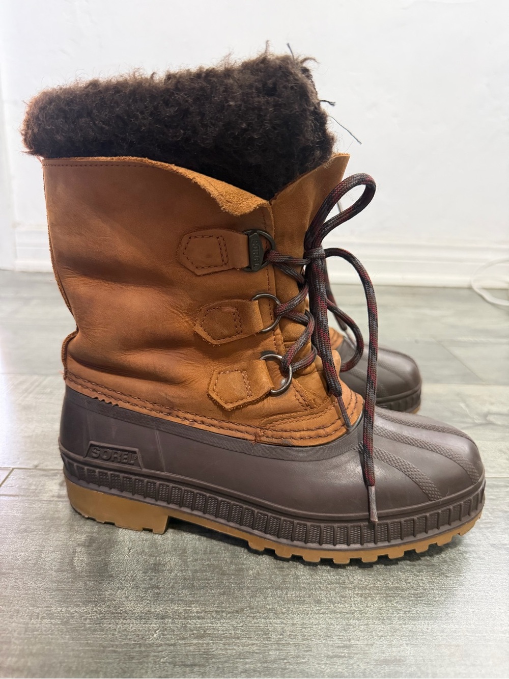 Vintage SOREL Made in Canada Brown Leather Duck Snow Winter Boots Size 4